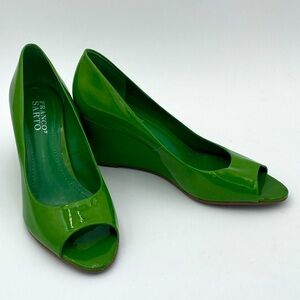 KELLY GREEN WEDGES by Franco Sarto